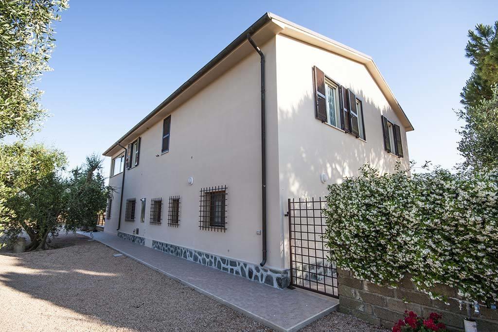 Agrimare I Pavoni Apartment
