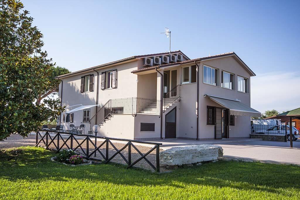 Agrimare I Pavoni Apartment